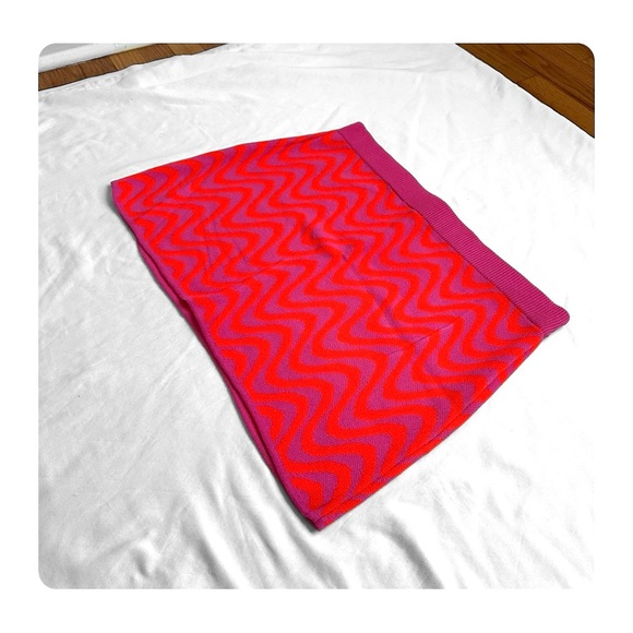 ★ NWOT H&M Divided Knit Skirt - Double Pink ★ - Picture 9 of 15